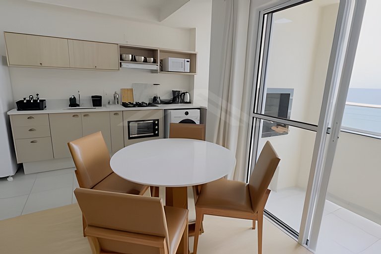 T1.1101 - Apartamento com linda vista para o mar, condomínio