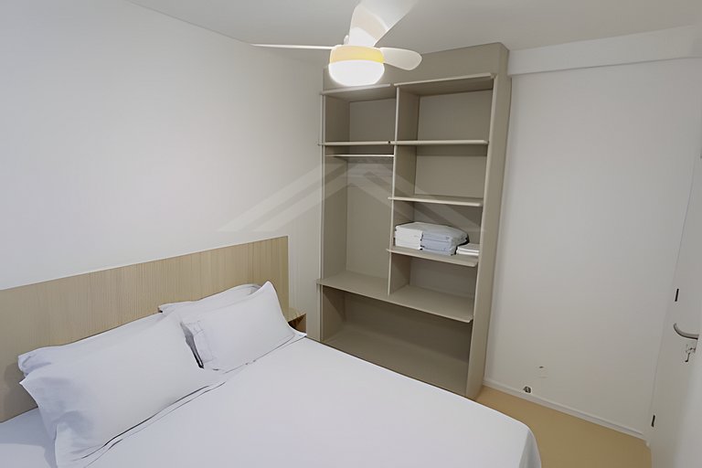 T1.1101 - Apartamento novo, linda vista para o mar