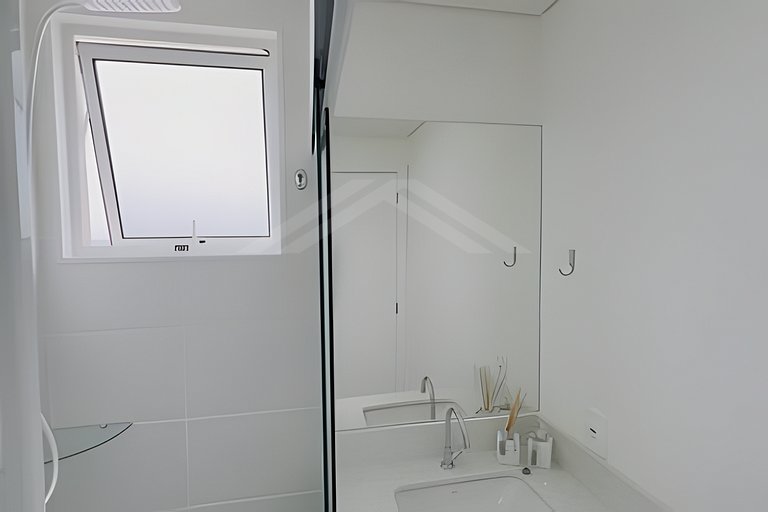 T1.1101 - Apartamento novo, linda vista para o mar