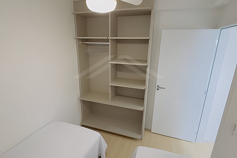 T1.1101 - Apartamento novo, linda vista para o mar