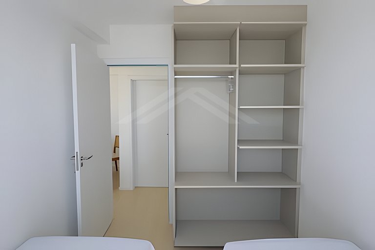 T1.1103 - Apto novo, 11º pavto, frente para o mar