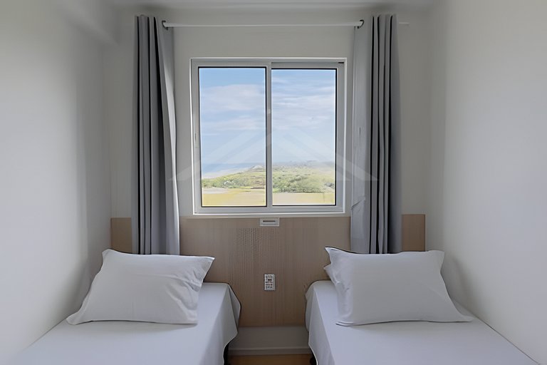 T2.904 - Apto completo, com vista para o mar, condomínio com