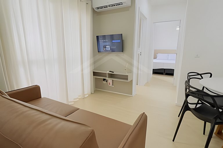 T2.904 - Apto completo, com vista para o mar, condomínio com