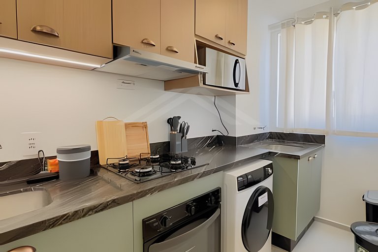 T2.301 - Apto novo, quadra mar, c/ ar condicionado