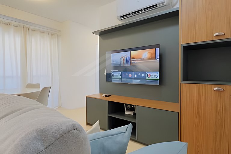 T2.301 - Apto novo, quadra mar, c/ ar condicionado