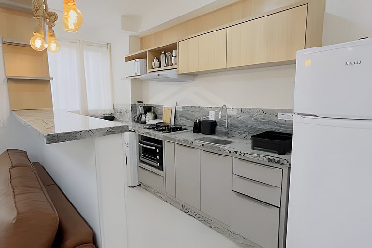 T1. 706 Apartamento a uma quadra do mar, com ar-condicionado