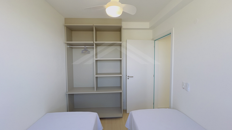 T2.708 - Apartamento com lazer completo em Itapoá