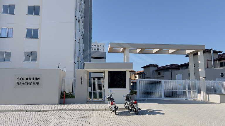 T2.904 - Apto completo, com vista para o mar, condomínio com