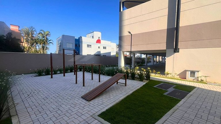 T1.302 - Apto com ar condicionado, quadra mar, condomínio cl