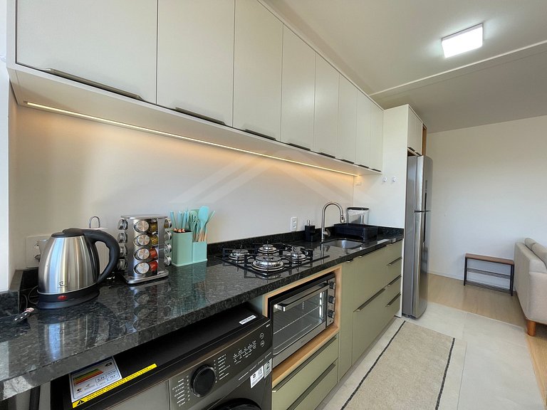 T2.707 - Apto condomínio clube, quadra mar, c/ ar condiciona