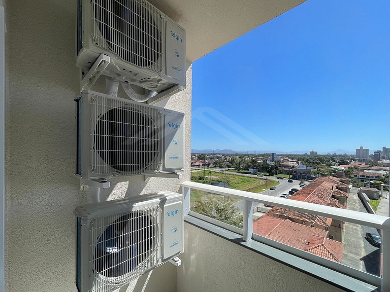 T2.707 - Apto condomínio clube, quadra mar, c/ ar condiciona