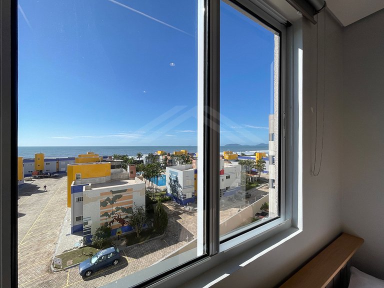 T1.503 - Apto com ar cond, frente mar, Itapoá, SC