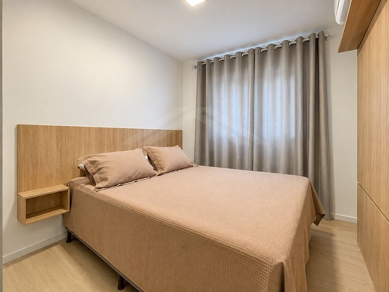 T1.402 - Apartamento, quadra mar, condomínio clube