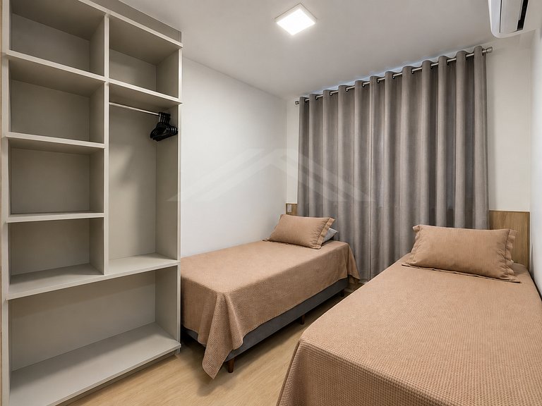 T1.402 - Apartamento, quadra mar, condomínio clube