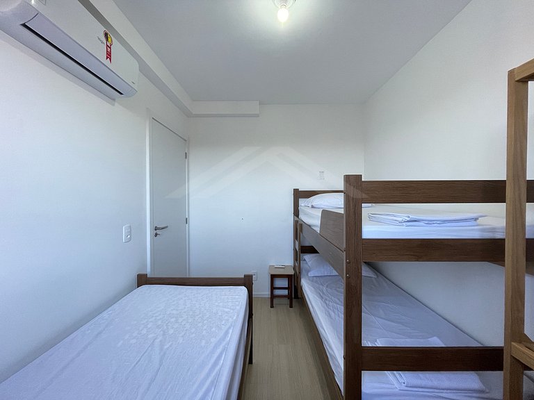 T1.302 - Apto com ar condicionado, quadra mar, condomínio cl