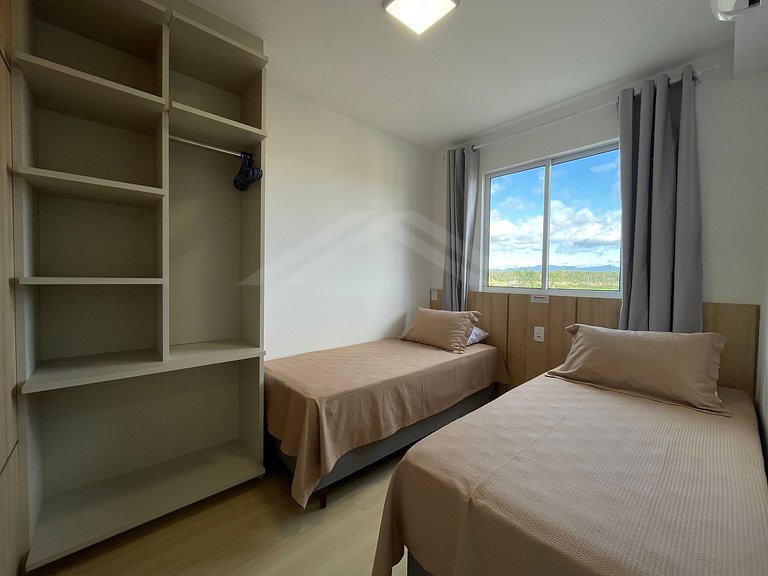 T1.402 - Apartamento, quadra mar, condomínio clube